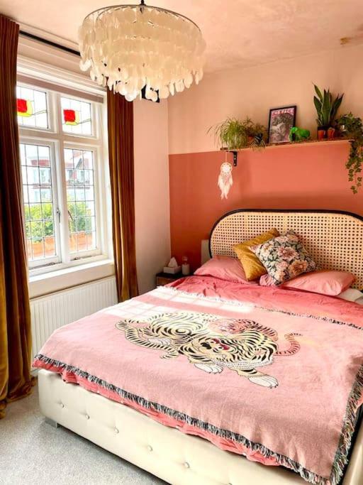 3 Bedroom Spacious Seaside Apartment With Estuary Views 桑斯安 外观 照片